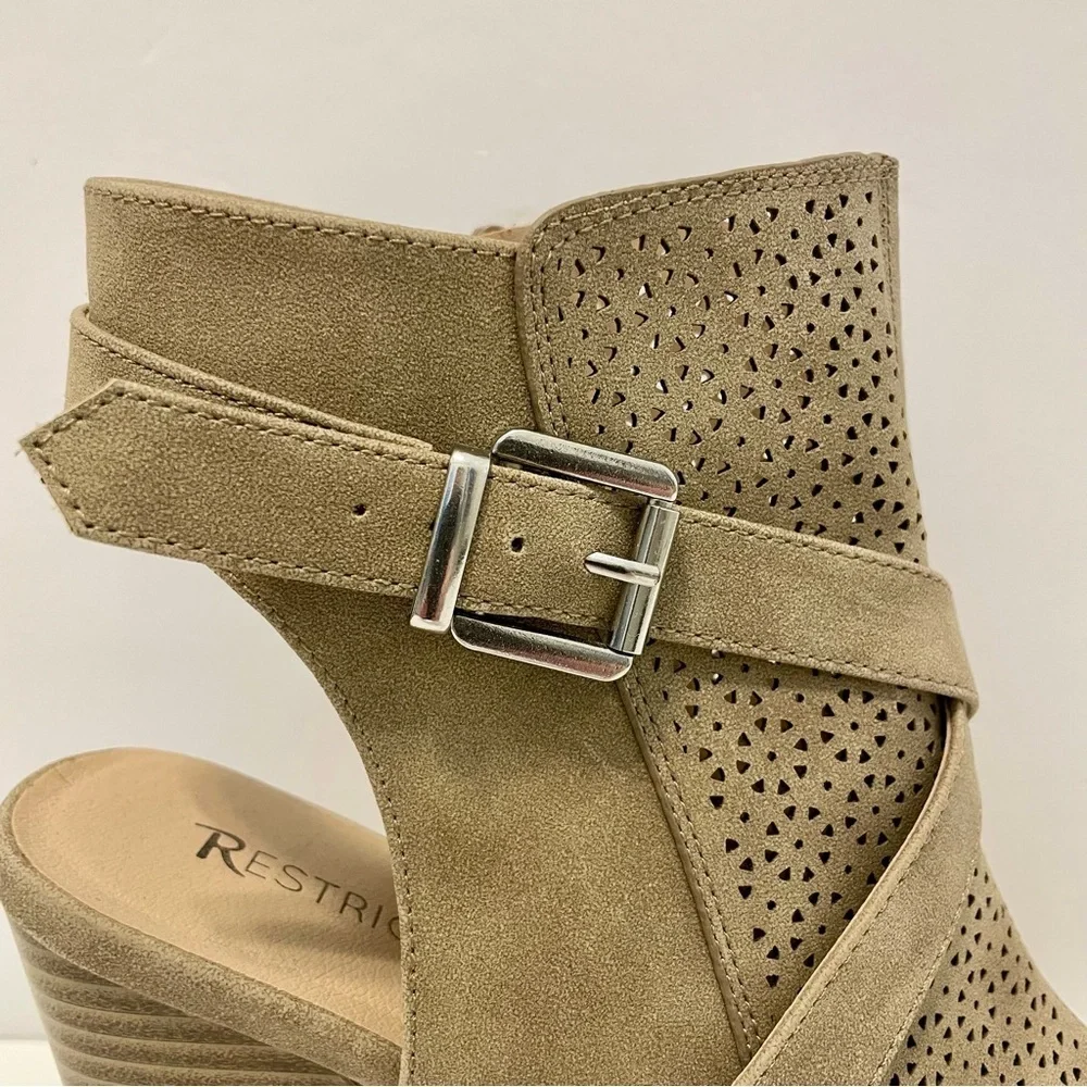 Restricted Brand Women’s Peep Toe Perforated Tan Booties Size 9